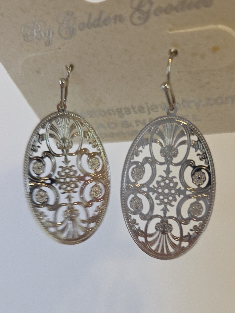 Charleston Gate Jewelry Silver Tone Oval Pierced Earrings NWT